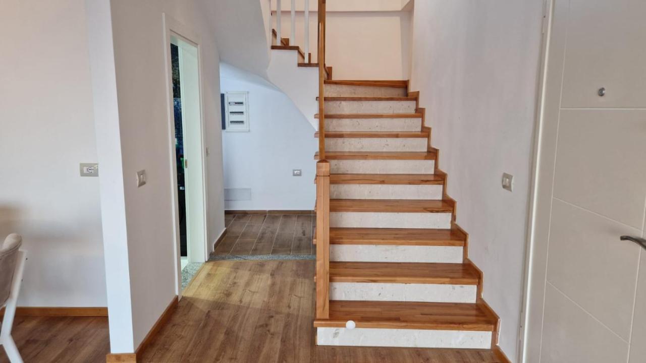 Pirro Luxury Apartment Sarandë Esterno foto